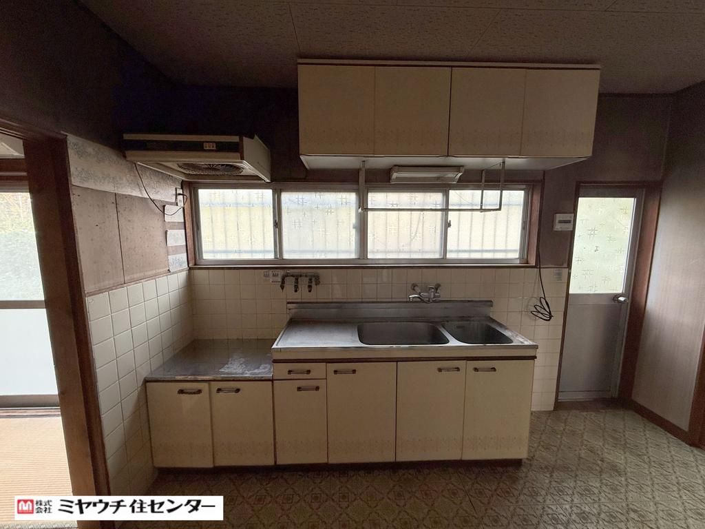 5DK Detached House for Sale in Fujiidera, Osaka - 7700000 Yen - Thumbnail 4
