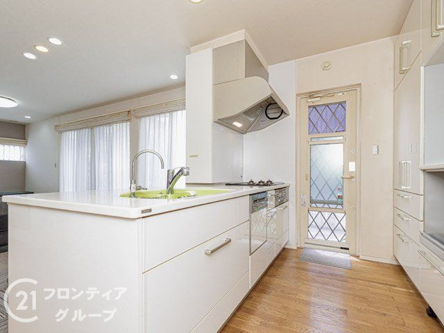 Sumitomo Forestry 4LDK Custom Home in Kobe's Shioya - Thumbnail 4