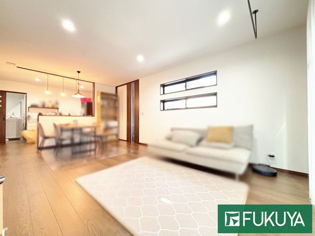 Modern 2023 Single-Story House with Solar Power in Tomidabayashi - Thumbnail 4