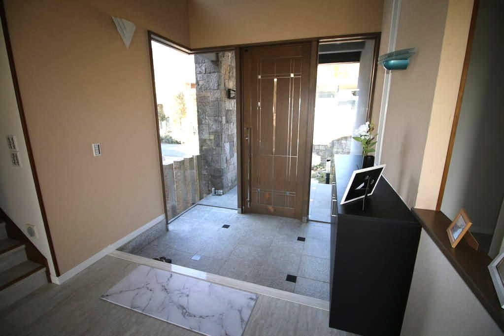 Renovated 4LDK House with 4-Car Parking in Kobe's Kita Ward - Thumbnail 4