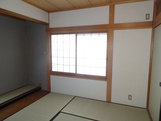 Renovated 5LDK House in Kawanishi, Hyogo - Thumbnail 4