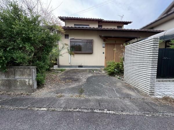 Renovated 4LDK House in Hashimoto, Wakayama - Thumbnail 2