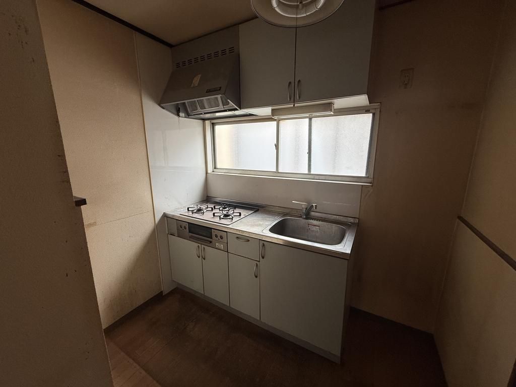 3DK Terrace House for Sale in Nishiyodogawa-ku, Osaka - Thumbnail 4