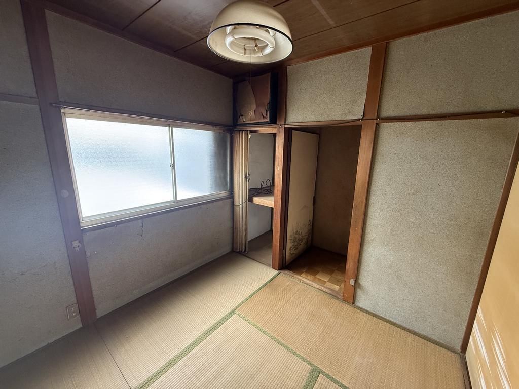 3DK Terrace House for Sale in Nishiyodogawa-ku, Osaka - Thumbnail 2