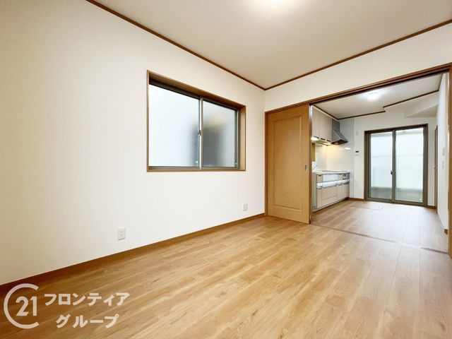 2SDK House for Sale in Nishiyodogawa-ku, Osaka City - Thumbnail 3
