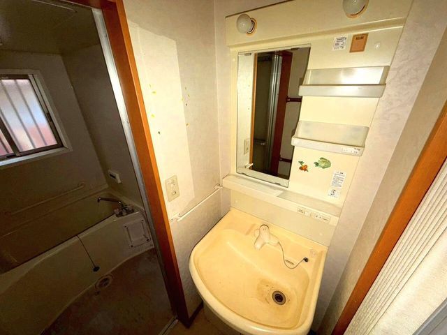 3DK Wooden House for Sale in Hirakata, Osaka - 480万円 - Thumbnail 3