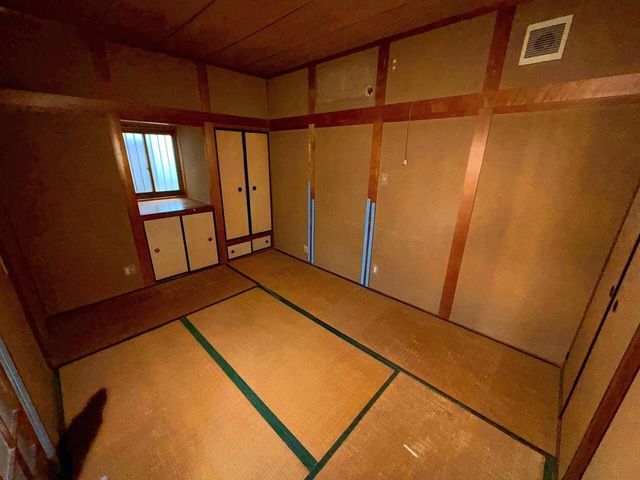 3DK Wooden House for Sale in Hirakata, Osaka - 480万円 - Thumbnail 2