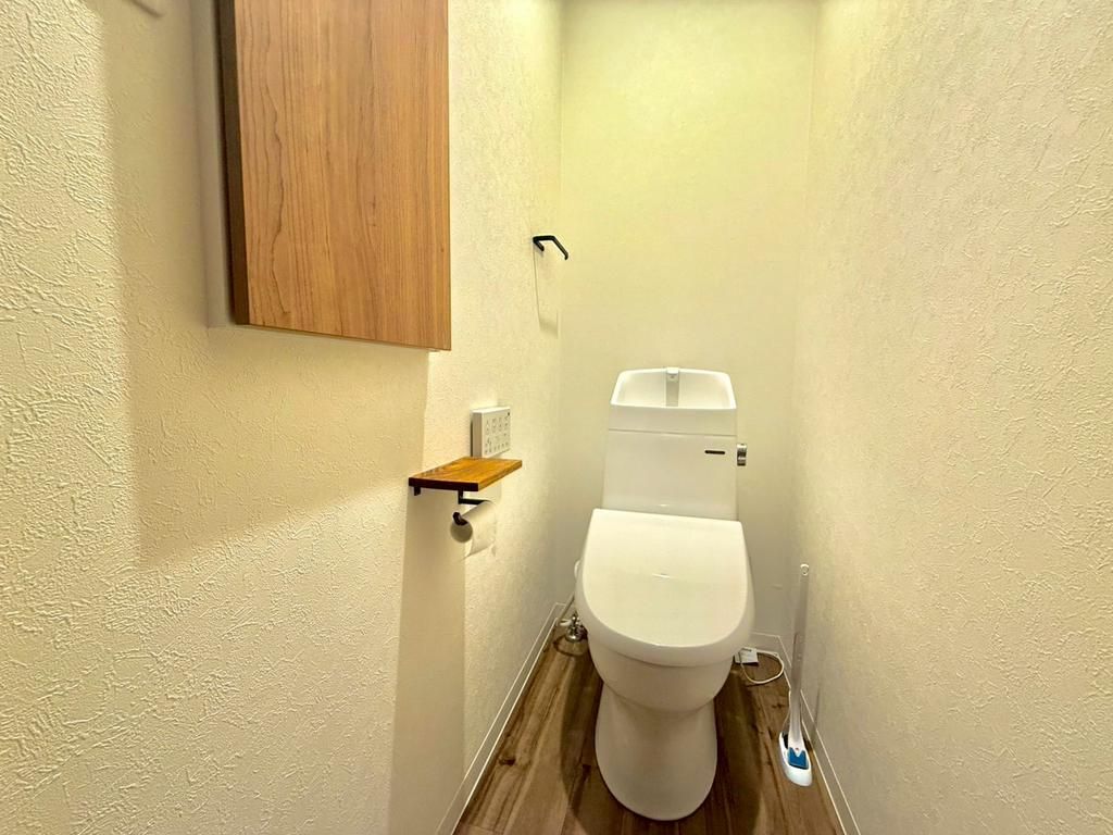 Modern 3LDK House in Matsubara, Osaka - 97.60 sqm - Thumbnail 4