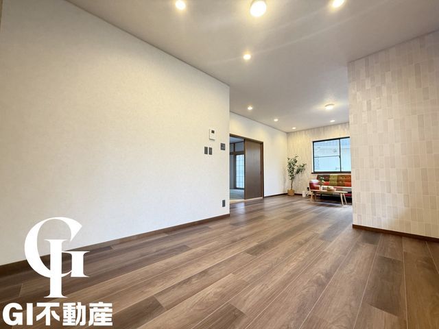 4LDK House by Sumitomo Forestry in Kyotanabe, Kyoto - Thumbnail 3