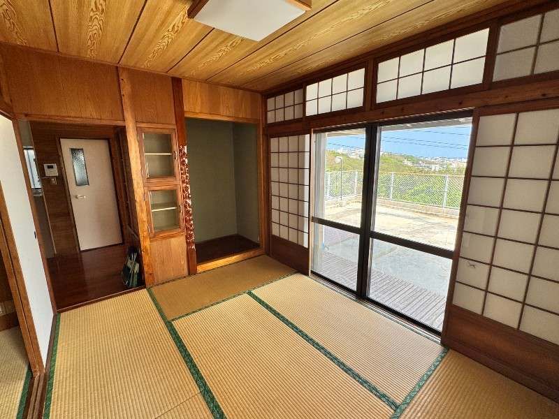 4LDK House for Sale in Haebaru, Okinawa - 131.96 sqm - Thumbnail 3