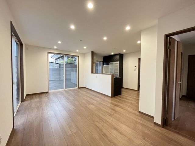 4LDK Newly Built House for Sale in Oita City, Oita - Thumbnail 3
