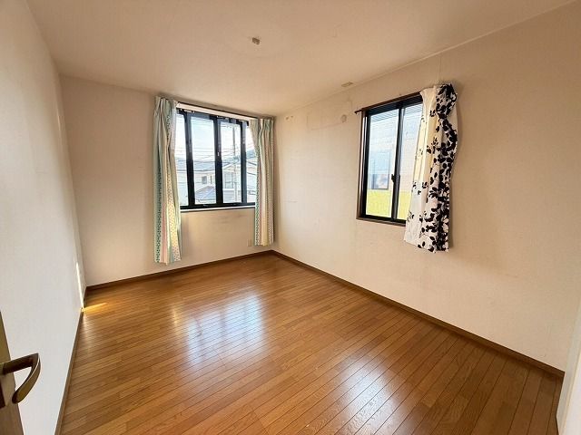 4SLDK Light Steel Frame House for Sale in Kawanishi, Hyogo - Thumbnail 2