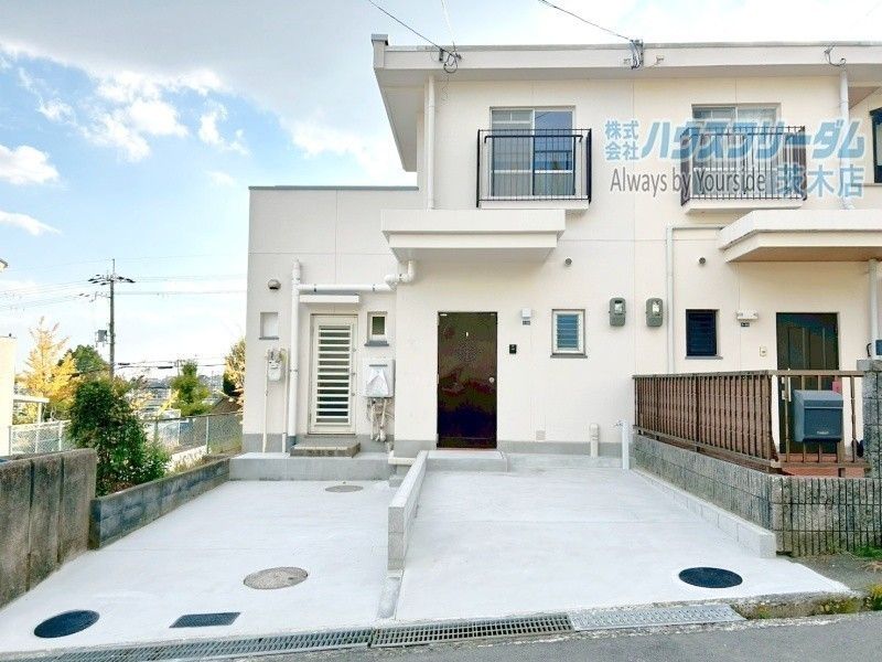 Renovated 3LDK Terrace House with Roof Balcony in Ibaraki, Osaka - Thumbnail 2