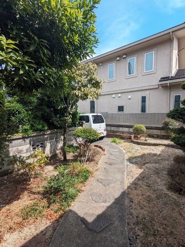 5DK Sekisui House Family Home in Hofu, Yamaguchi - Thumbnail 2