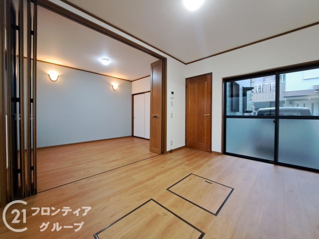 3LDK Detached House for Sale in Yao, Osaka - Near Onji Station - Thumbnail 2