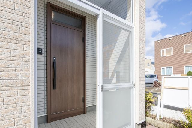 Renovated 4-Bedroom Corner Lot House in Ebetsu, Hokkaido - Image 1