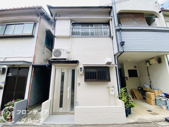 Renovated 3LDK House for Sale in Moriguchi, Osaka - Thumbnail 2