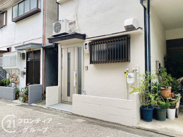 Renovated 3LDK House for Sale in Moriguchi, Osaka - Thumbnail 3