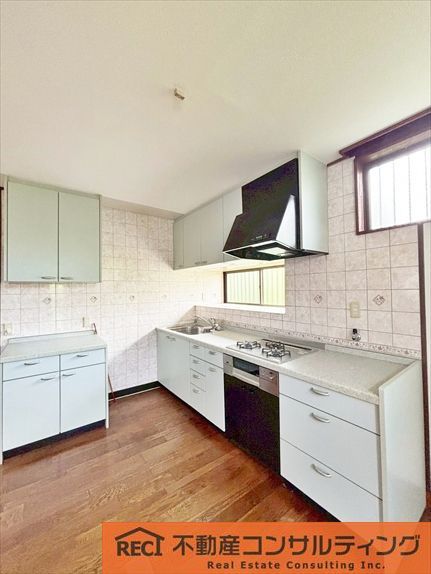 4LDK Detached House for Sale in Nishinomiya, Hyogo - Thumbnail 3