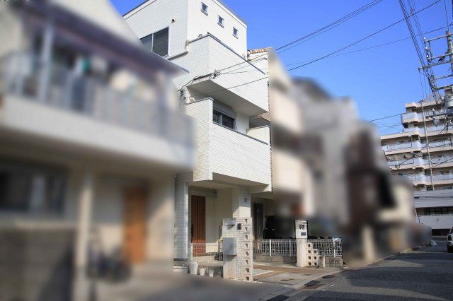 3-Story 3SLDK House for Sale in Kobe's Nada Ward - Thumbnail 4