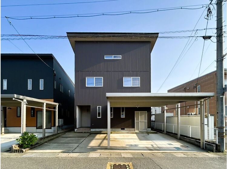 4LDK Detached House with Vaulted Ceiling in Eiheiji, Fukui - Image 1
