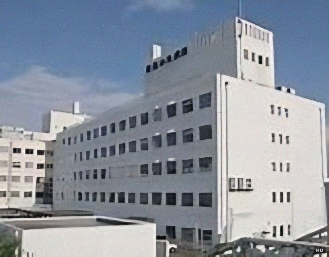 4DK Detached House for Sale near Kaminomisato Station, Matsubara - Thumbnail 2