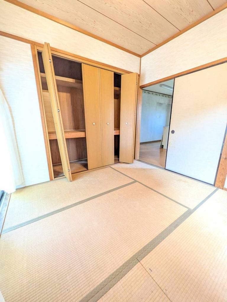 4LDK Detached House for Sale in Kakogawa City, Hyogo - Thumbnail 3