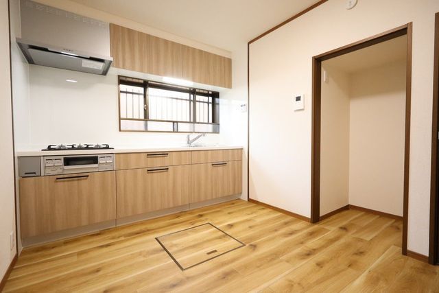 4SLDK Detached House for Sale in Suzuka City, Mie - Thumbnail 2