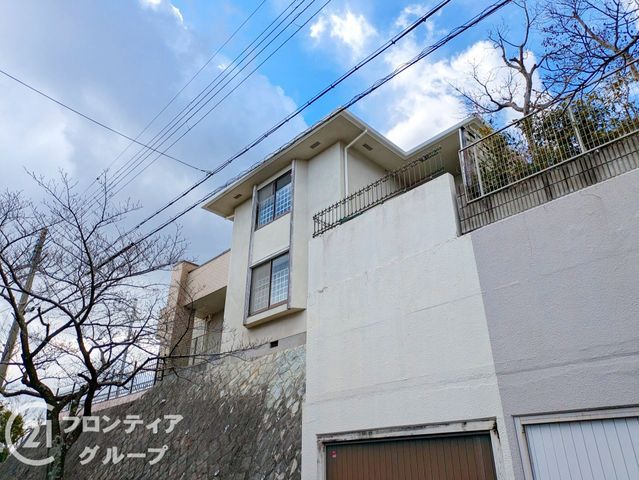 Spacious 4LDK House for Sale in Shinoharadai, Kobe - Thumbnail 4