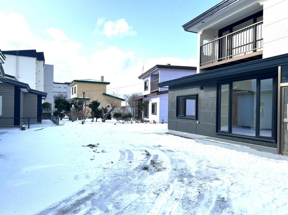 Renovated 4LDK House with Large Garden in Noboribetsu, Hokkaido - Thumbnail 2