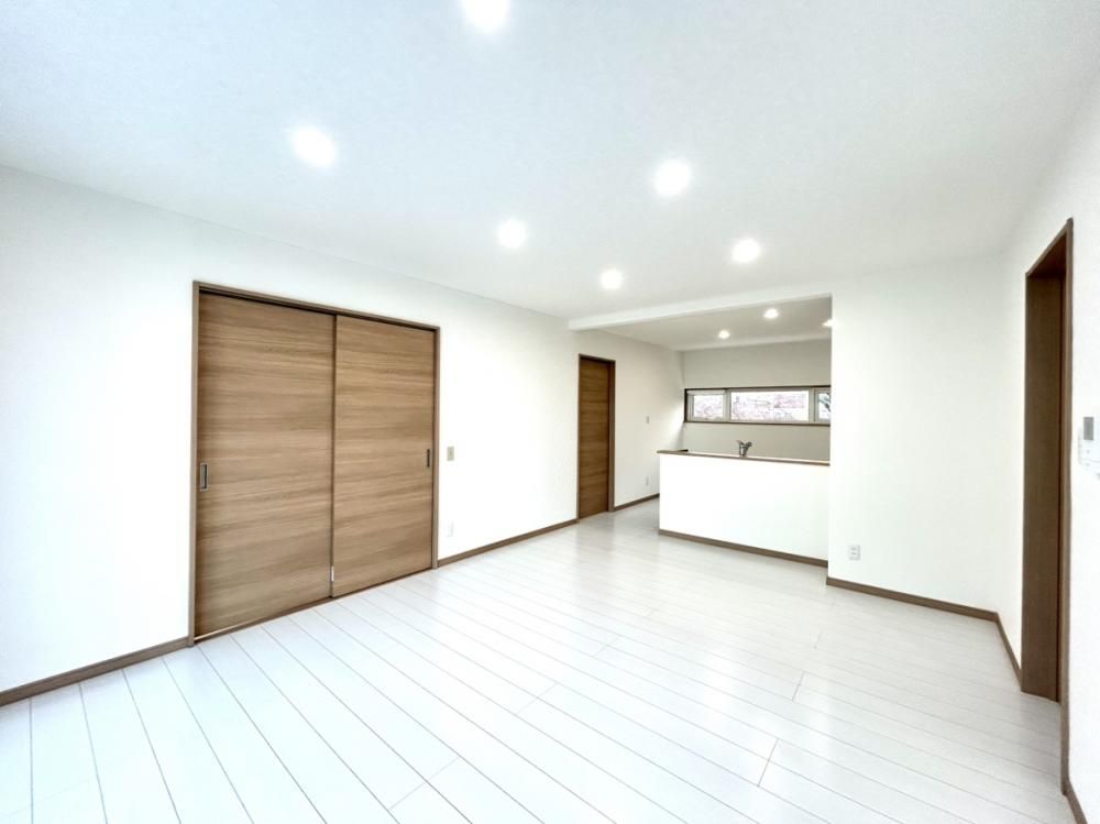 Renovated 4LDK House with Large Garden in Noboribetsu, Hokkaido - Thumbnail 3