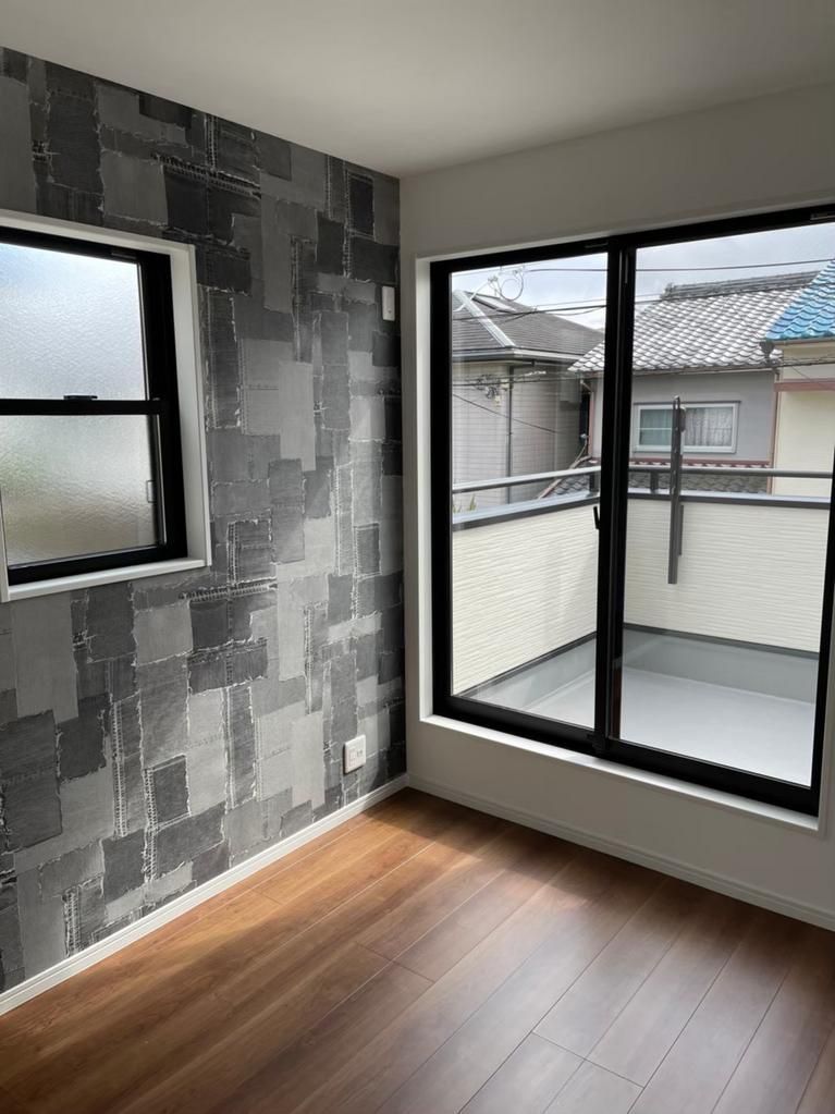 Modern 2LDK House for Sale in Nishikyo Ward, Kyoto - Thumbnail 3