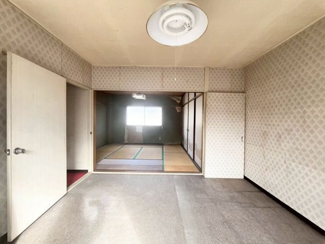 3-Storey Terrace House with Shop Space for Sale in Higashiosaka - Thumbnail 4