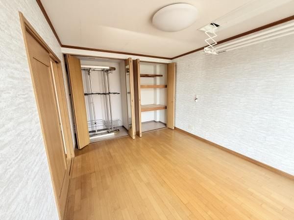 84 Tsubo RC 6LDK House for Sale in Obihiro, Hokkaido - Thumbnail 3