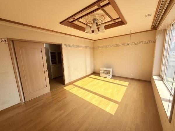 84 Tsubo RC 6LDK House for Sale in Obihiro, Hokkaido - Thumbnail 4