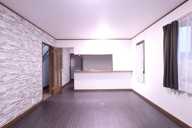 4LDK Detached House for Sale in Kuwana, Mie - Near Harima Station - Thumbnail 3