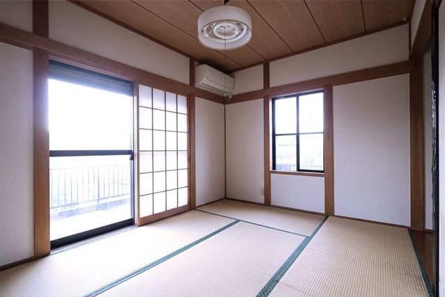 4LDK Detached House for Sale in Kuwana, Mie - Near Harima Station - Thumbnail 2