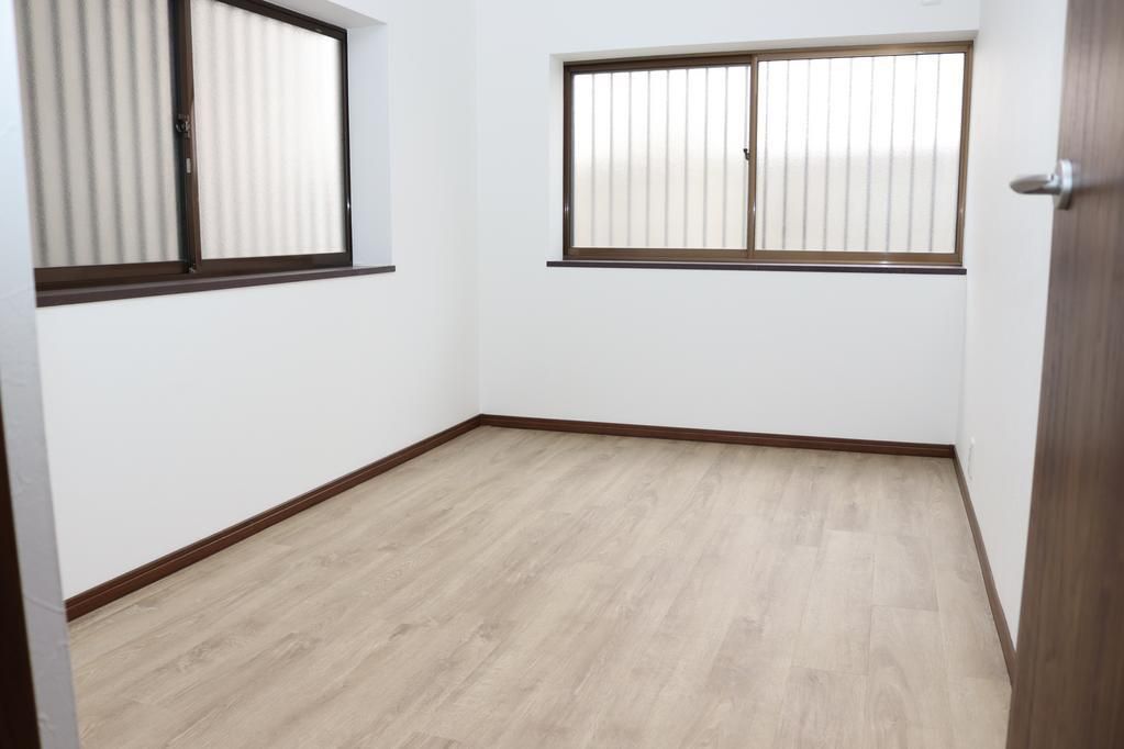 Renovated 5LDK House in Moriguchi, Osaka - 116.64 sqm - Thumbnail 3