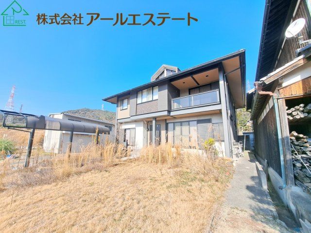 7LDK House for Sale in Okuyama, Himeji, Hyogo - 249.89 sqm - Image 1