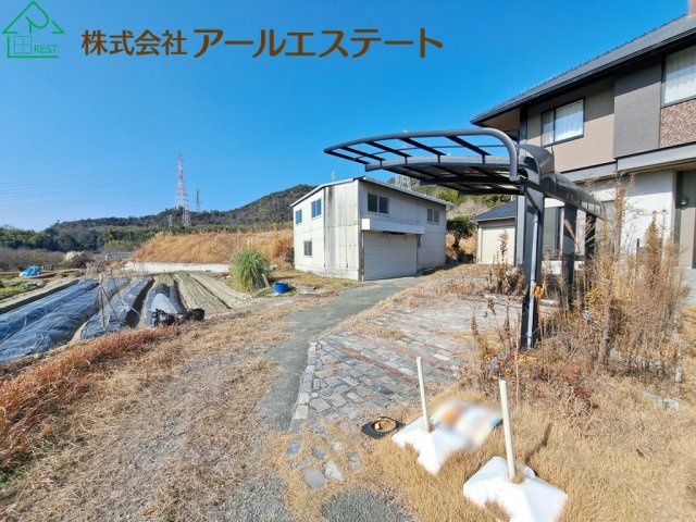 7LDK House for Sale in Okuyama, Himeji, Hyogo - 249.89 sqm - Thumbnail 4