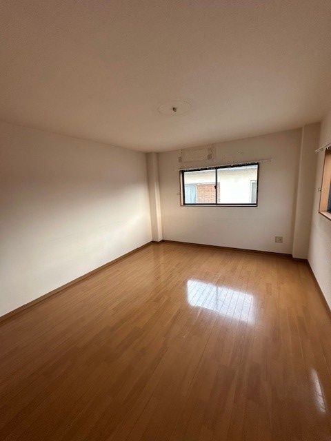 4LDK Steel-Frame House for Sale in Neyagawa, Osaka - Thumbnail 4