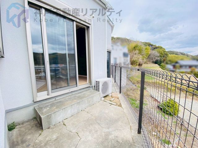 4LDK Detached House for Sale in Nagatani-cho, Kobe - Thumbnail 2