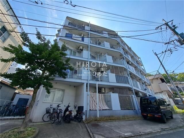 3K Apartment for Rent in Yahatahigashi-ku, Kitakyushu - Thumbnail 3