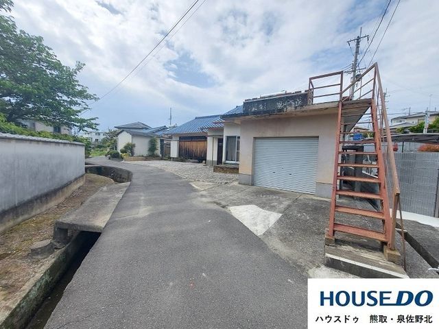 1967 Single-Story 6DK House with Large Parking in Kumatori, Osaka - Thumbnail 2