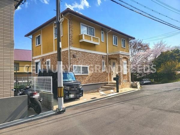5LDK Detached House for Sale in Takatsuki, Osaka - Thumbnail 4