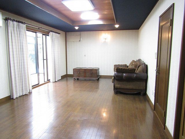 6SLDK Steel Frame House for Sale in Himeji, Hyogo - Thumbnail 2