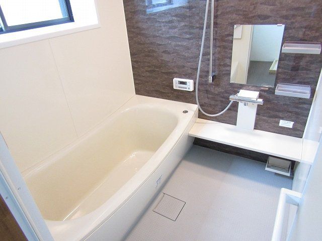 6SLDK Steel Frame House for Sale in Himeji, Hyogo - Thumbnail 4