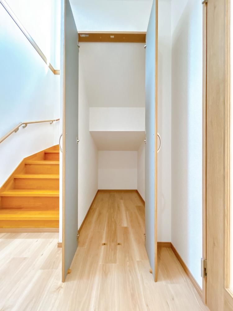 Renovated 3LDK House for Sale in Iwamizawa, Hokkaido - Thumbnail 2