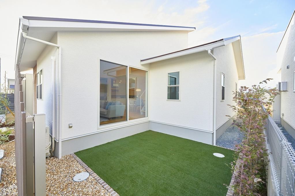 Modern 3LDK Pet-Friendly House with Solar Power in Inami, Hyogo - Image 1