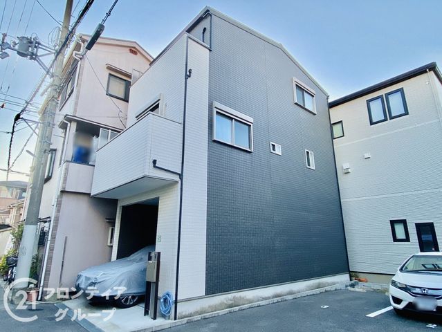 2019-Built 3LDK Detached House Near Midoribashi Station, Osaka - Thumbnail 4